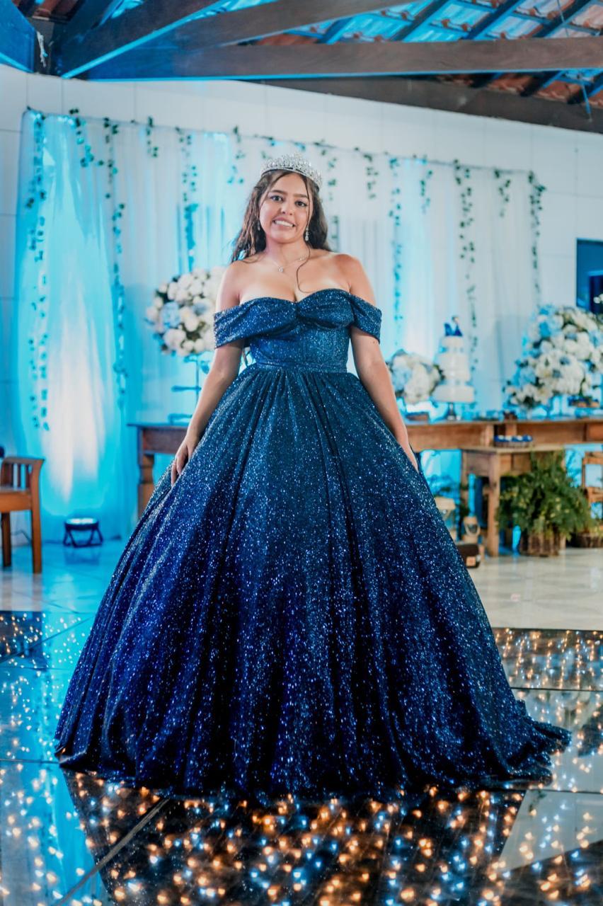 Festa de 15 anos realizada pela Emeny's Eventos